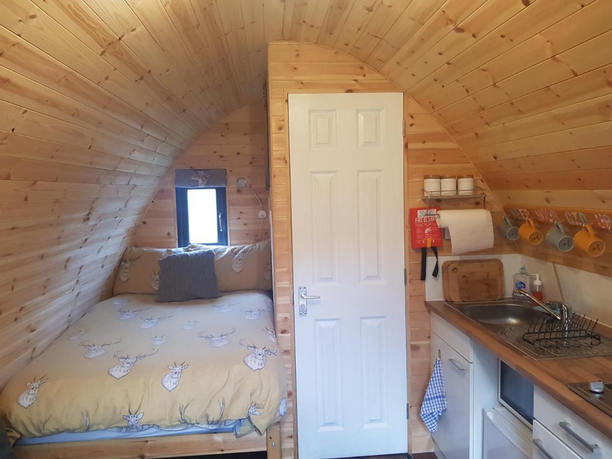 Strathyre Camping Pods ภายนอก รูปภาพ