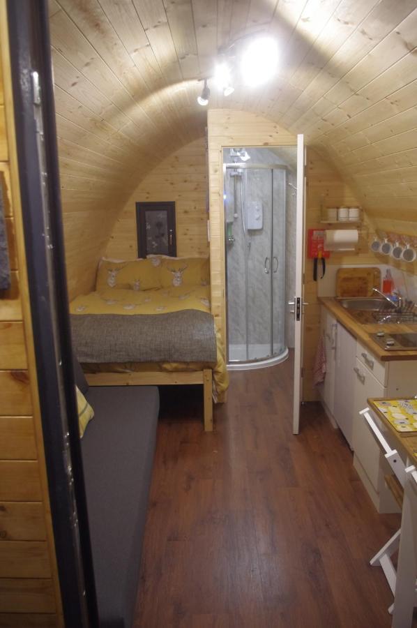 Strathyre Camping Pods ภายนอก รูปภาพ
